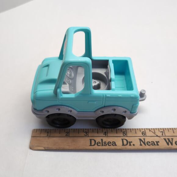 Fisher-Price Little People Help a Friend Blue Pick Up Truck 2017 Mattel - Picture 8 of 9